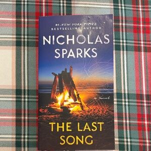 The Last Song by Nicholas Sparks book